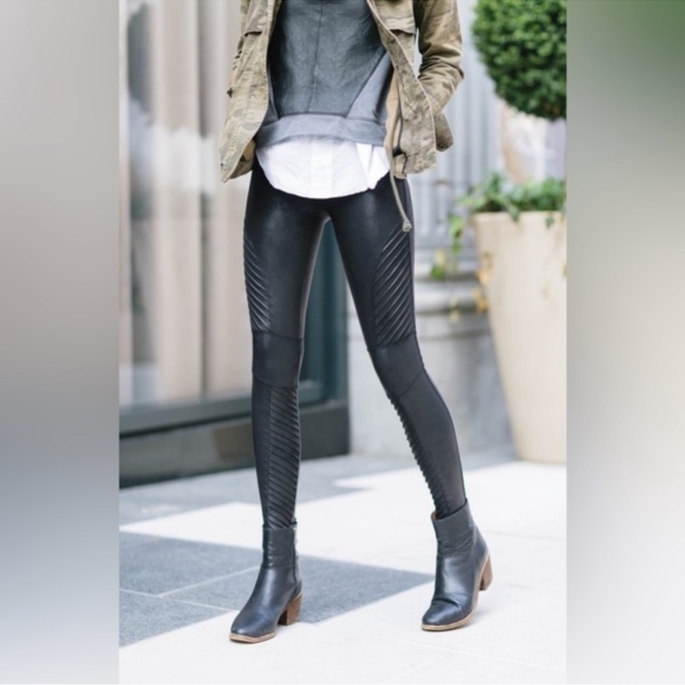 SPANK Faux Leather Moto Leggings in Very Black — M